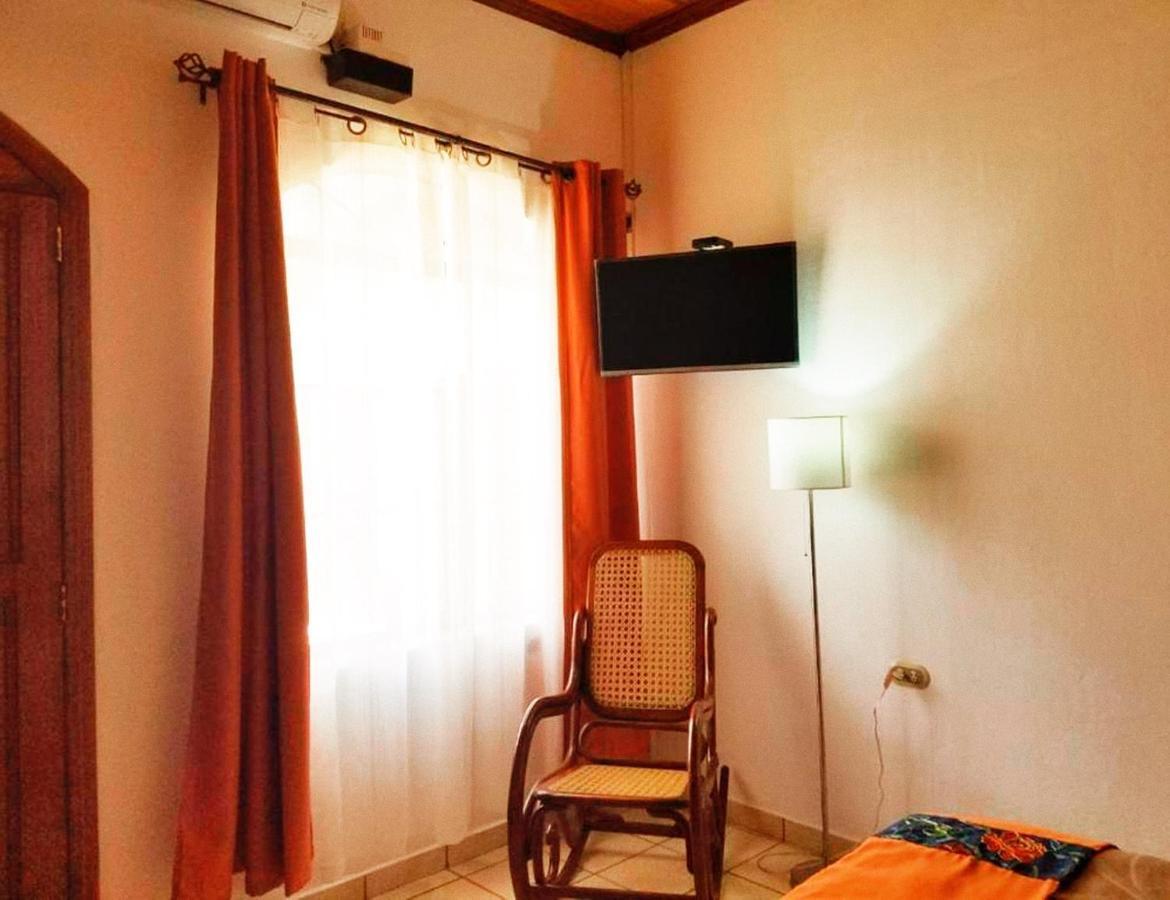 Hostal Las Puertas Santa Ana Kültér fotó